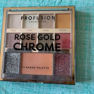 Brand new Makeup pallet